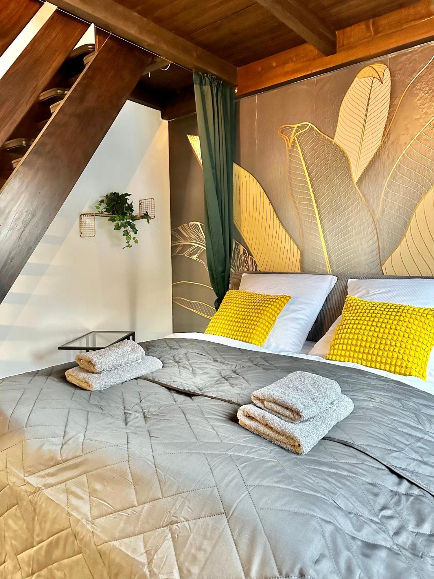 City-Apartment Mit Dachterrasse & Massagesessel In Der Fussgaengerzone K4 Oldenburg Ngoại thất bức ảnh