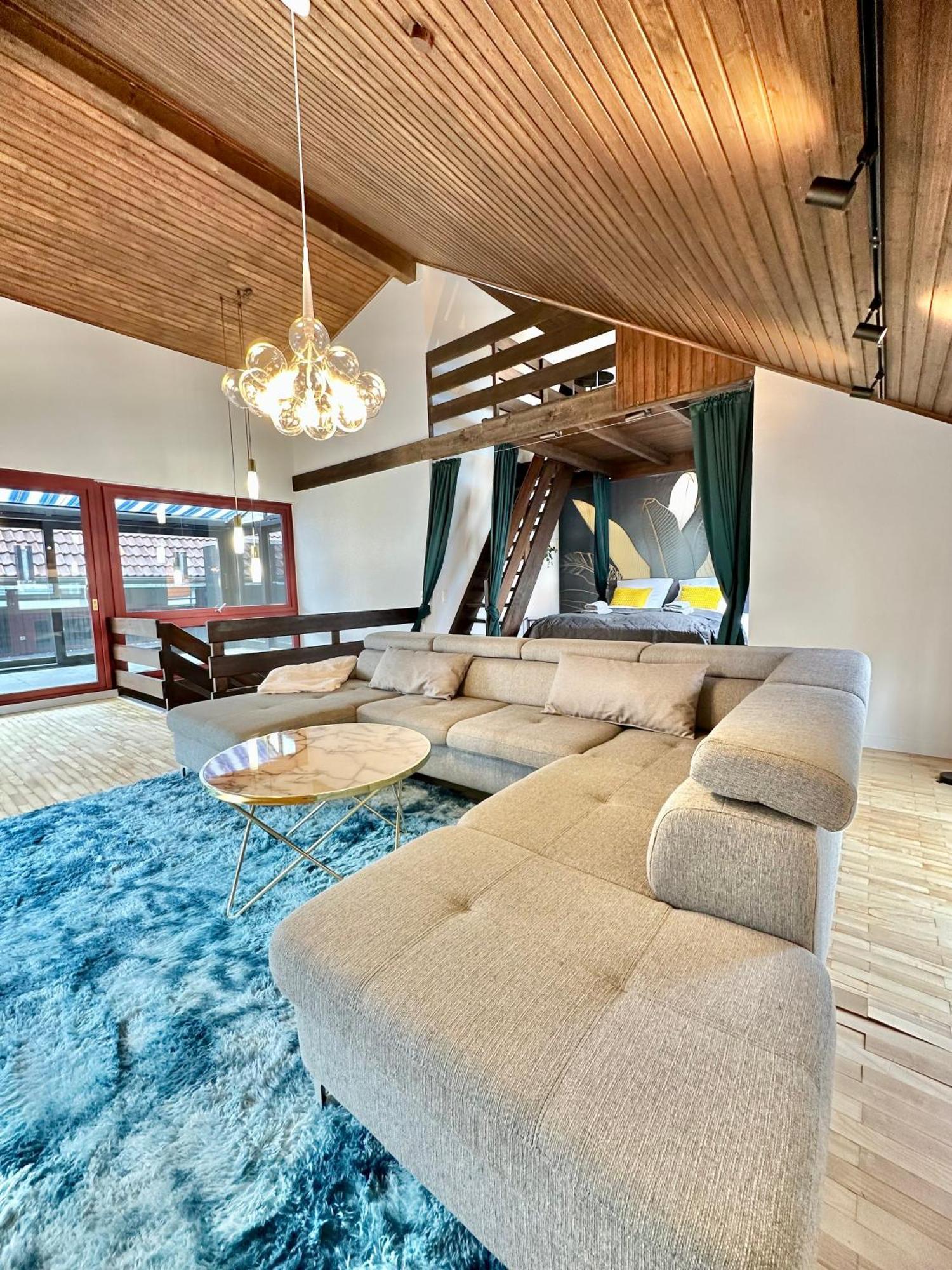 City-Apartment Mit Dachterrasse & Massagesessel In Der Fussgaengerzone K4 Oldenburg Ngoại thất bức ảnh